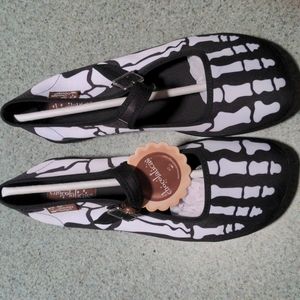 Skelly maryjanes